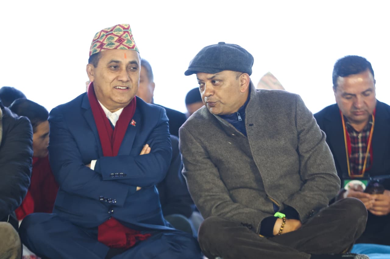 गगन र विश्वप्रकाशलाई ५ वर्षका लागि कारबाही गर्ने कांग्रेस केन्द्रीय कार्यसमितिको निर्णय