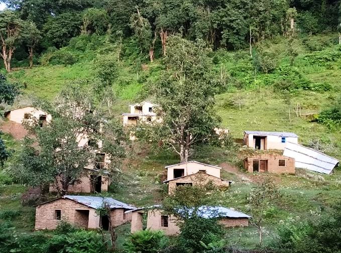 अझै पुनर्स्थापनाकै पर्खाइमा हजारौँ मुक्ति हलिया परिवार