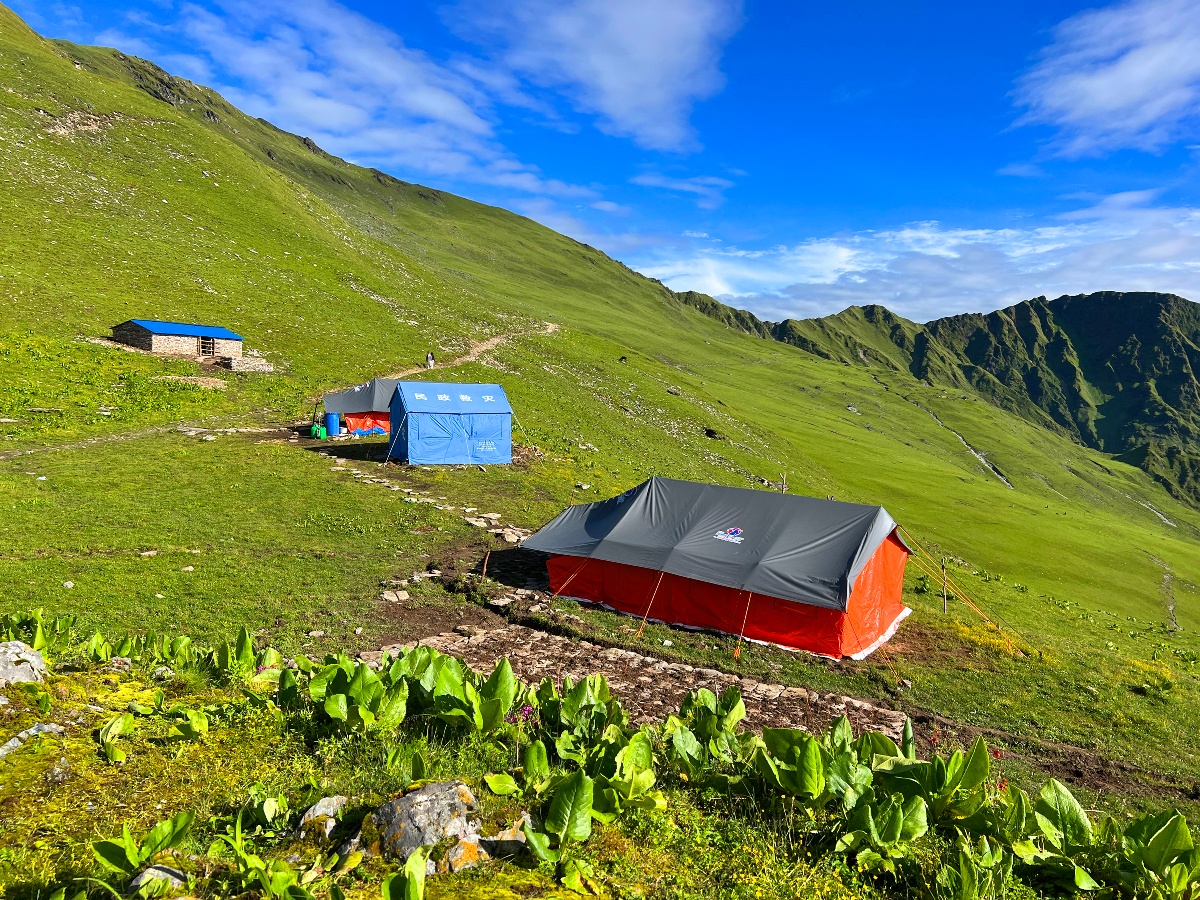 पर्यटक तानिरहेको बुकीपाटनमा गोठबासले सहज