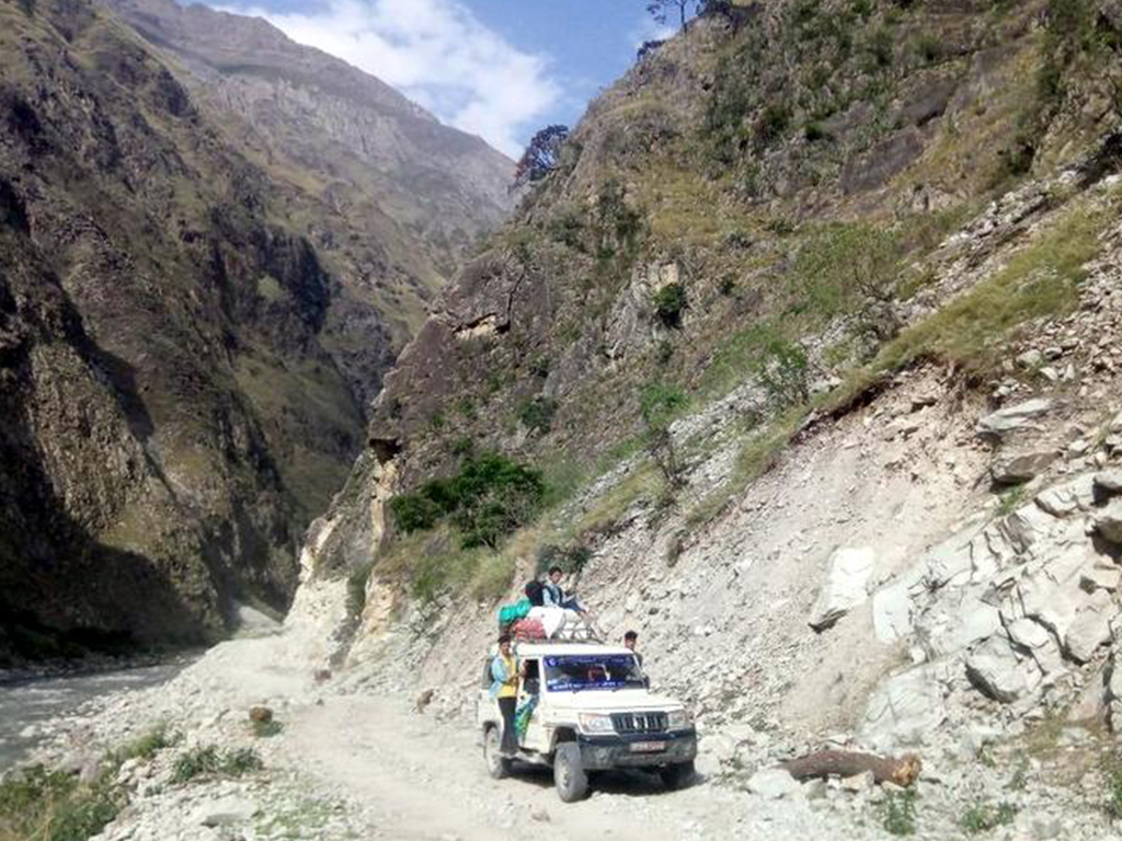 मध्यपहाडी लोकमार्गको जाजरकोट खण्ड ११ वर्षदेखि अधुरै