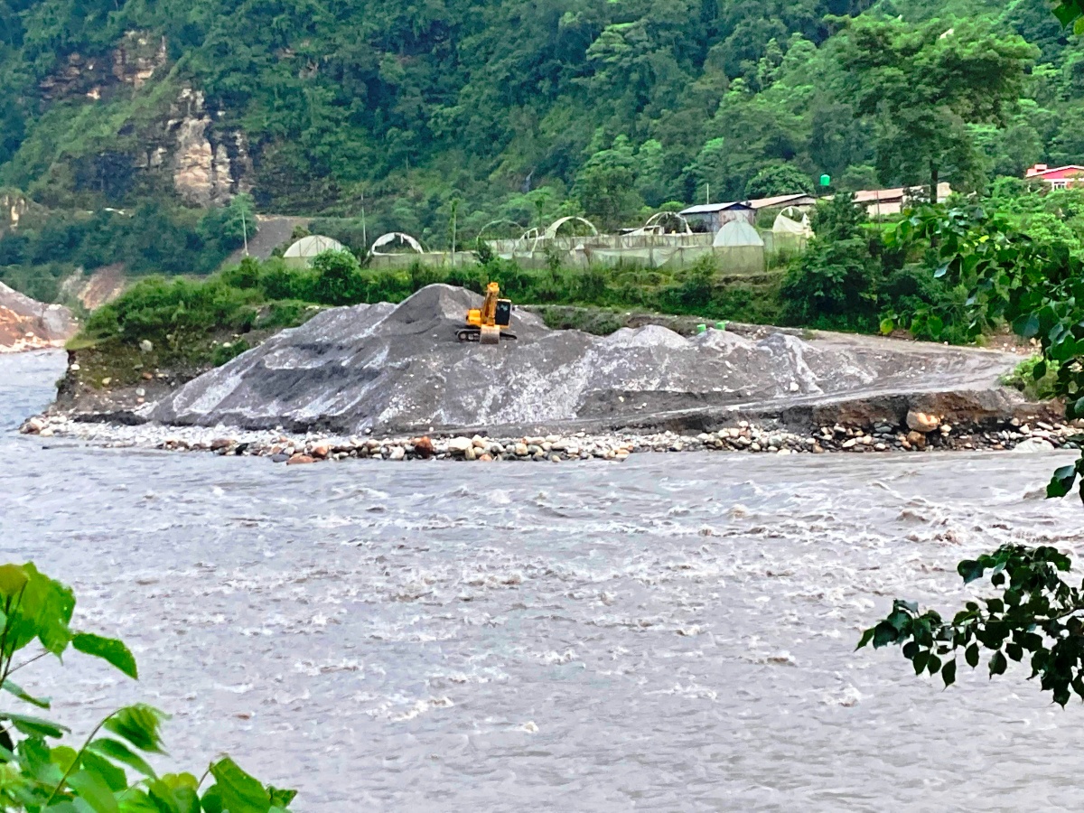 बर्खायाममा पनि रोकिएन कालीगण्डकी दोहन