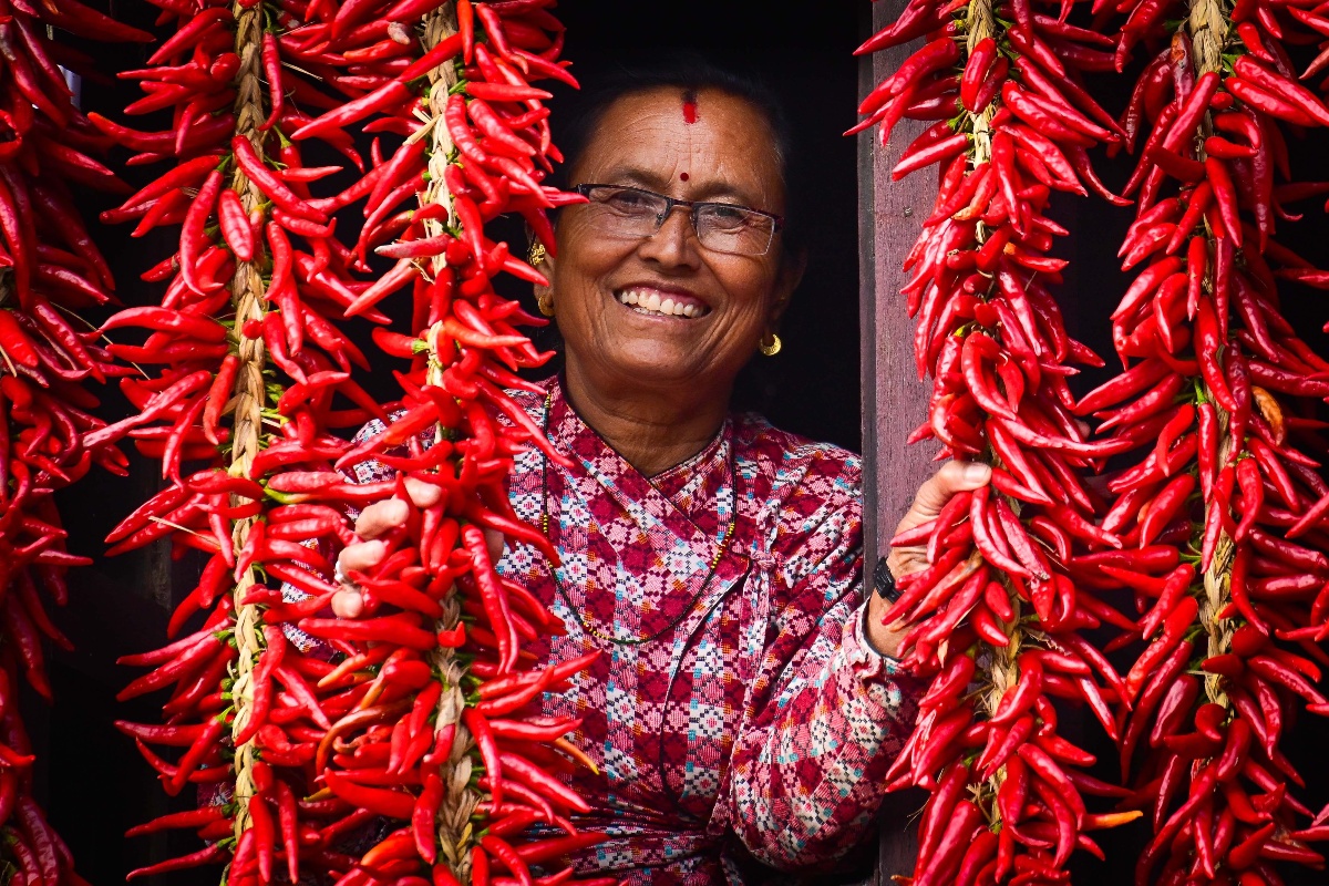 खुर्सानीले रंगीचंगी खोकना [तस्वीरहरू]