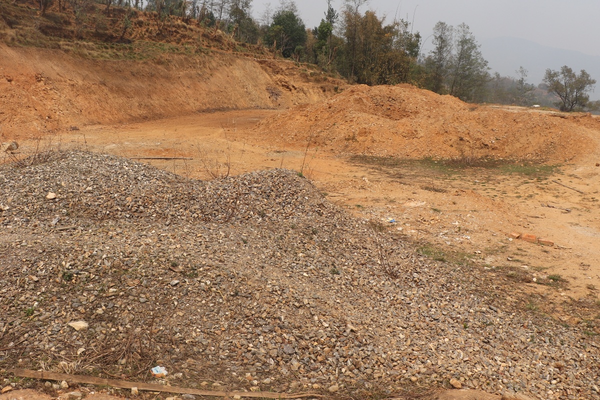 निर्माणाधीन कोट अस्पताल अलपत्र छाडेर ठेकेदार सम्पर्कविहीन