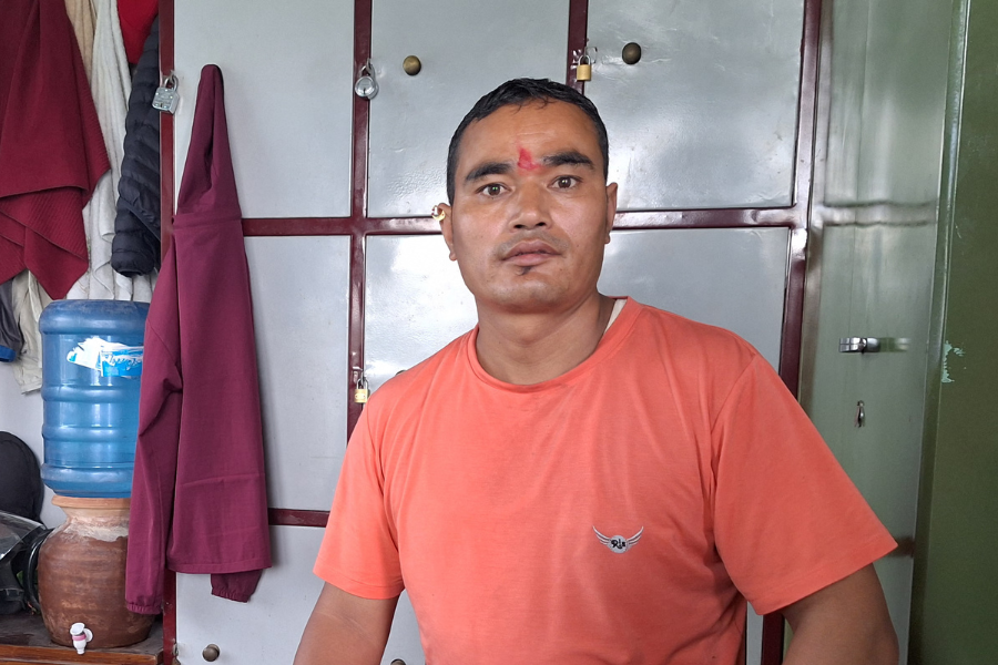 लोकबहादुर खत्री।