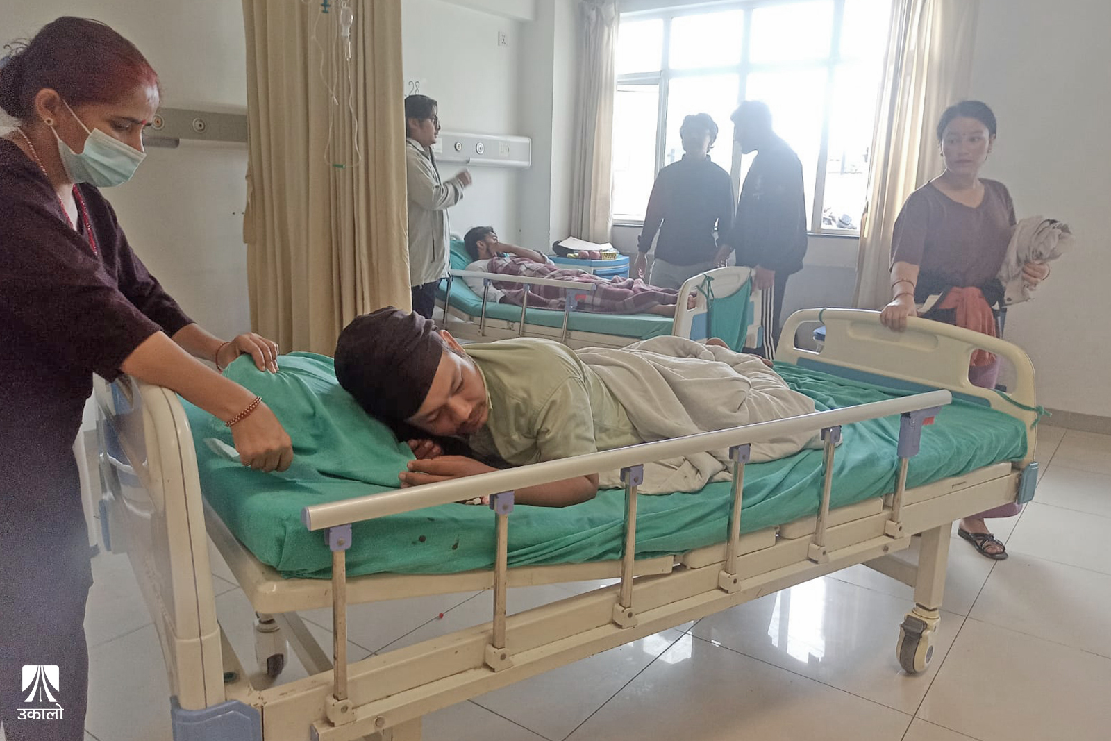 बाटोमा हिँड्दै थिए, गोली लाग्यो