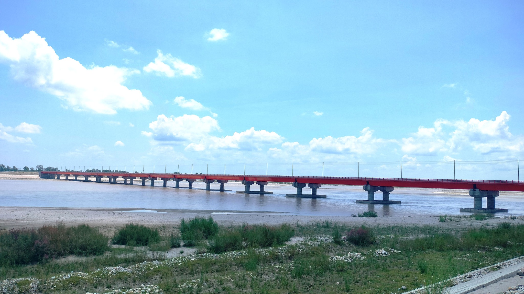 महाकालीमा निर्माणाधीन पुल अलपत्र हुँदा आर्थिक नाका बनाउने योजना अन्योल