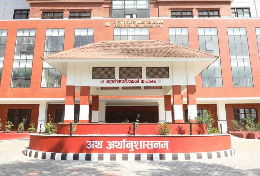 सरकारी अस्पतालका गोदाममा थन्किए करोडौँका उपकरण, महालेखाले उठायो प्रश्न