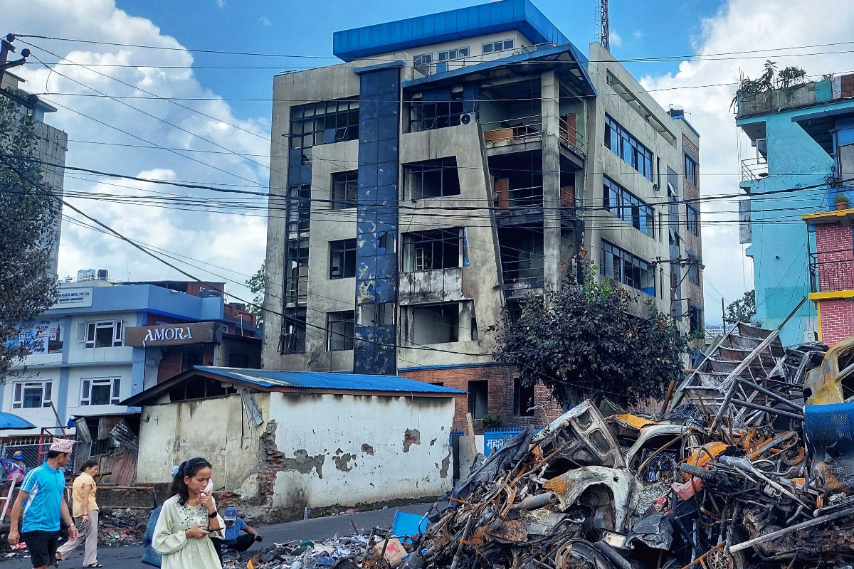 स्रोतसाधन अभावबाट गुज्रिरहेको प्रहरी, जेन–जी आन्दोलनको ध्वंसले झन् जर्जर