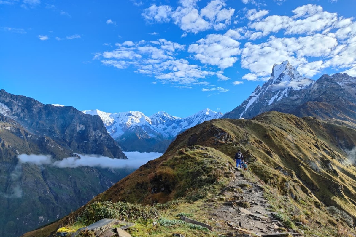 पदयात्रामा नजान पर्यटकलाई कास्की प्रशासनको आग्रह