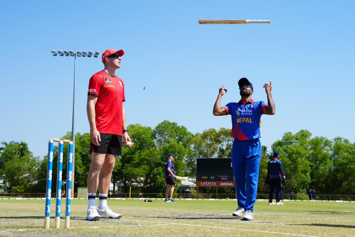 नेपालले मेलबर्न रेनेगेड्सलाई दियो १४० रनको लक्ष्य