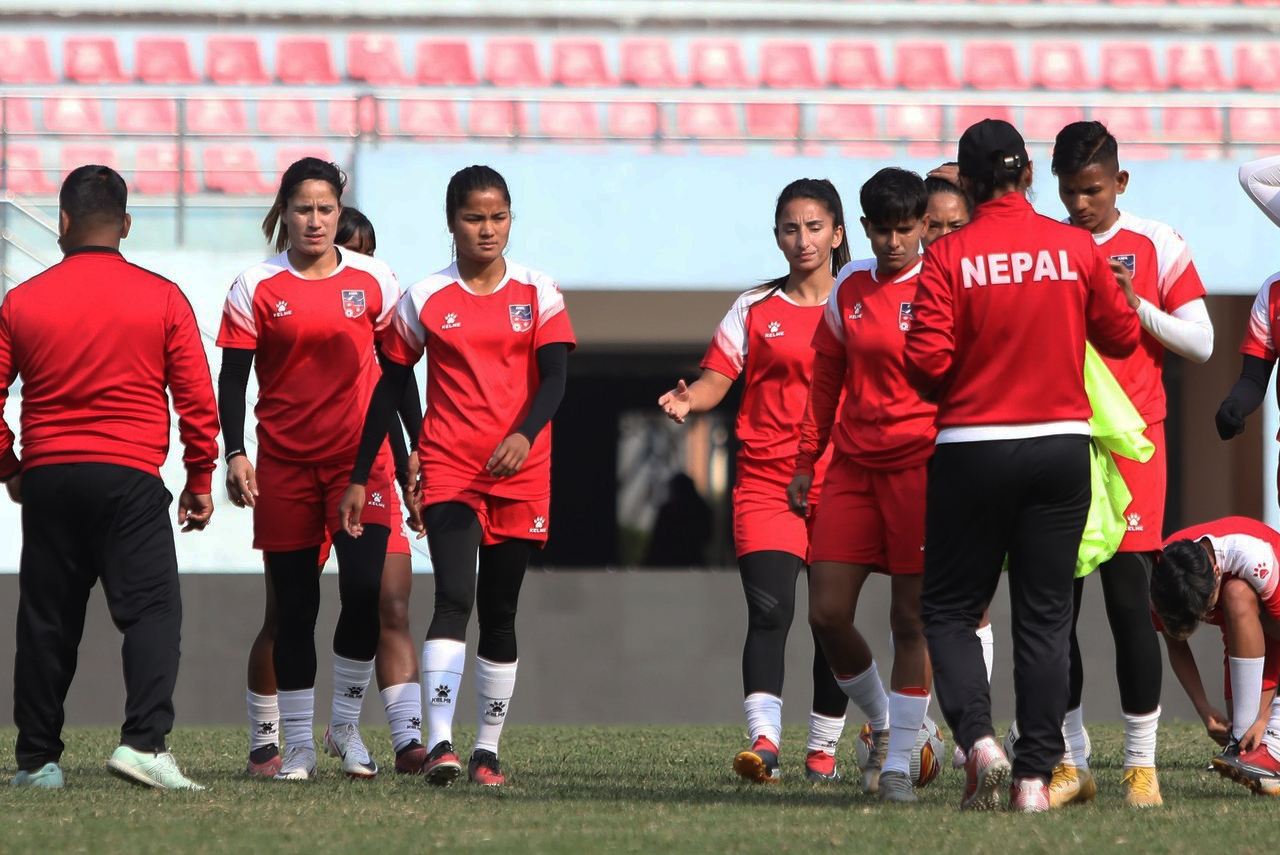 नेपाली महिला फुटबल टोली आज इरानसँग खेल्दै