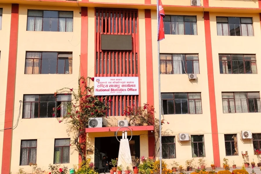 नेपालमा श्रम आम्दानीभन्दा उपभोग बढी, शिक्षामा निजी खर्चको भार उच्च