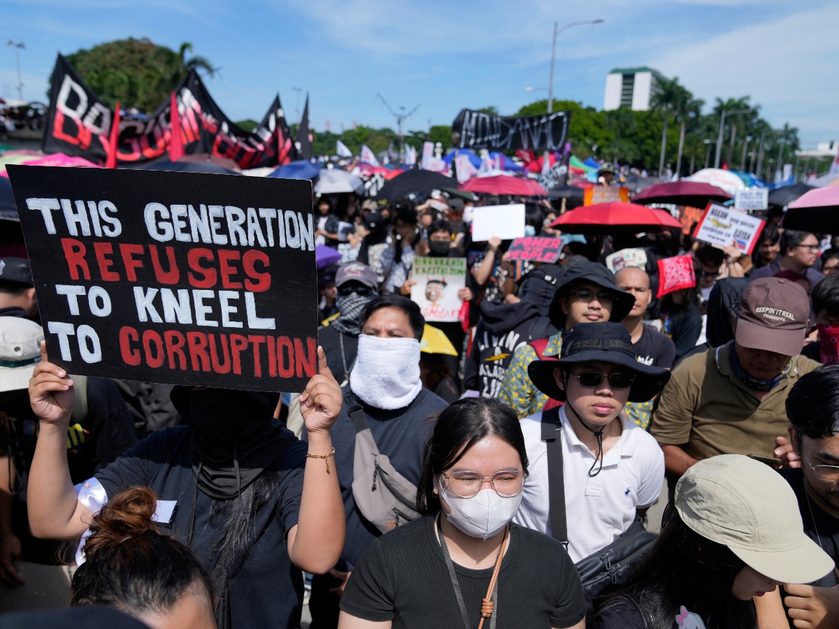 फिलिपिन्समा ‘बाढी नियन्त्रण’ भ्रष्टाचारविरुद्ध विशाल प्रदर्शन