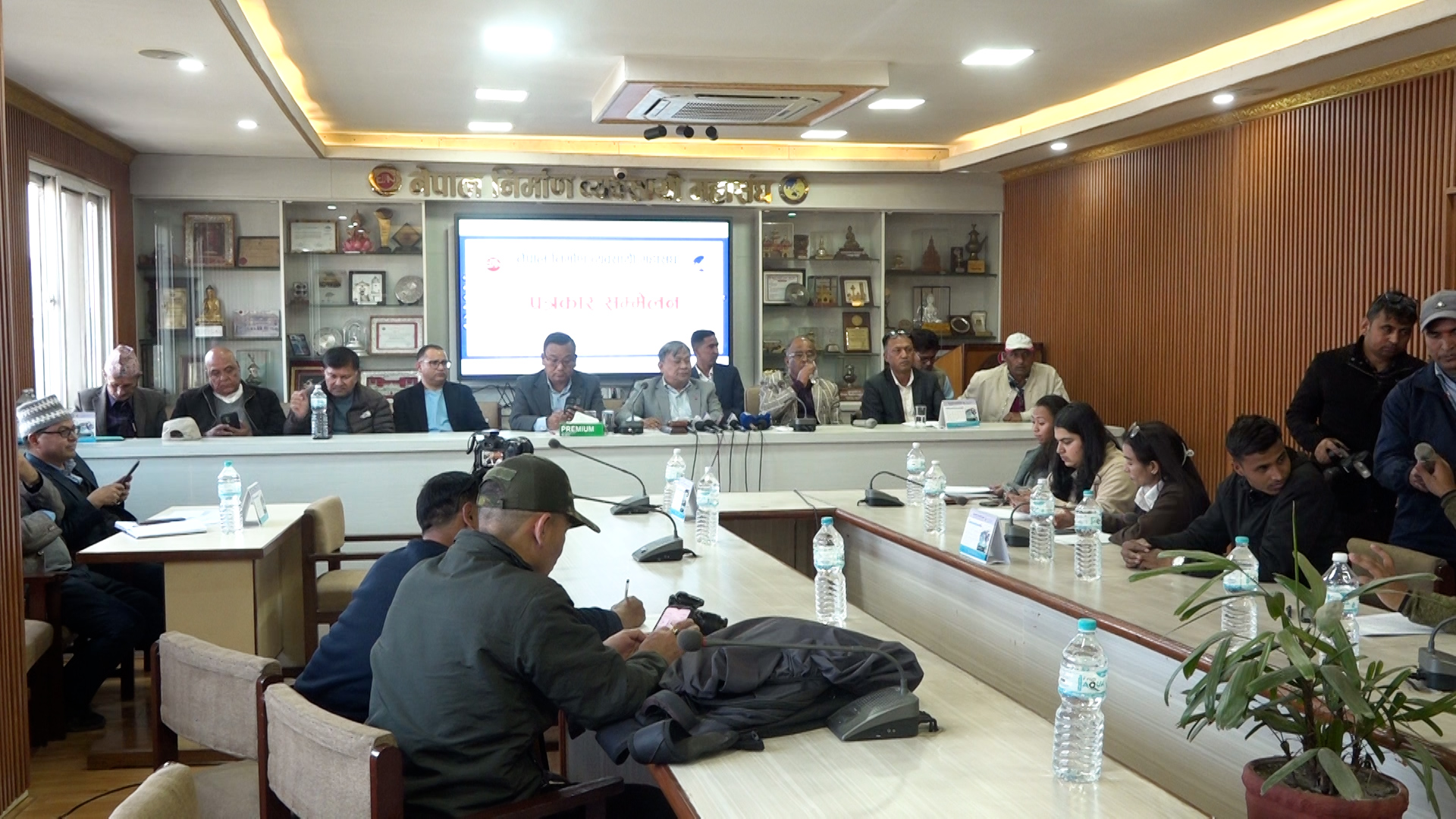 अव्यवहारिक नीतिले ३० हजार आयोजना अलपत्र परेको महासंघको दाबी