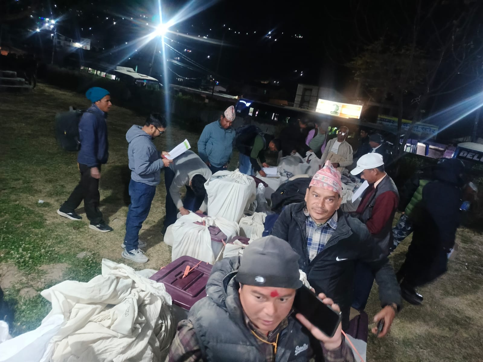 बाजुराका ११५ मतदान केन्द्रका मतपेटिका सदरमुकाम पुर्‍याइयो