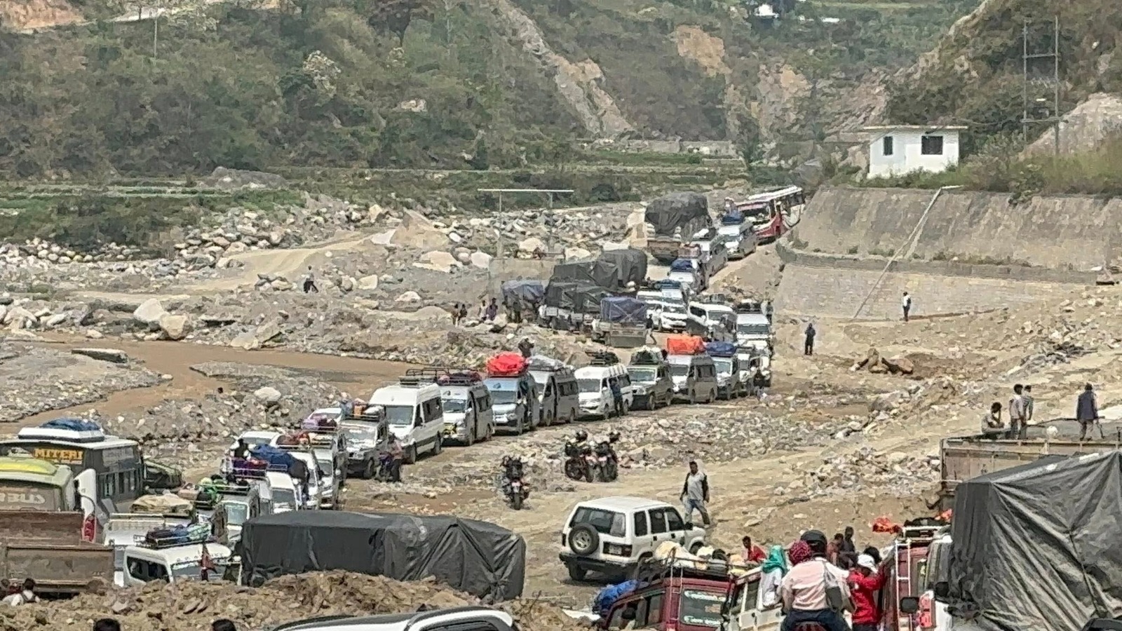 बीपी राजमार्ग एकतर्फी सञ्चालन, सावधानी अपनाउन आग्रह