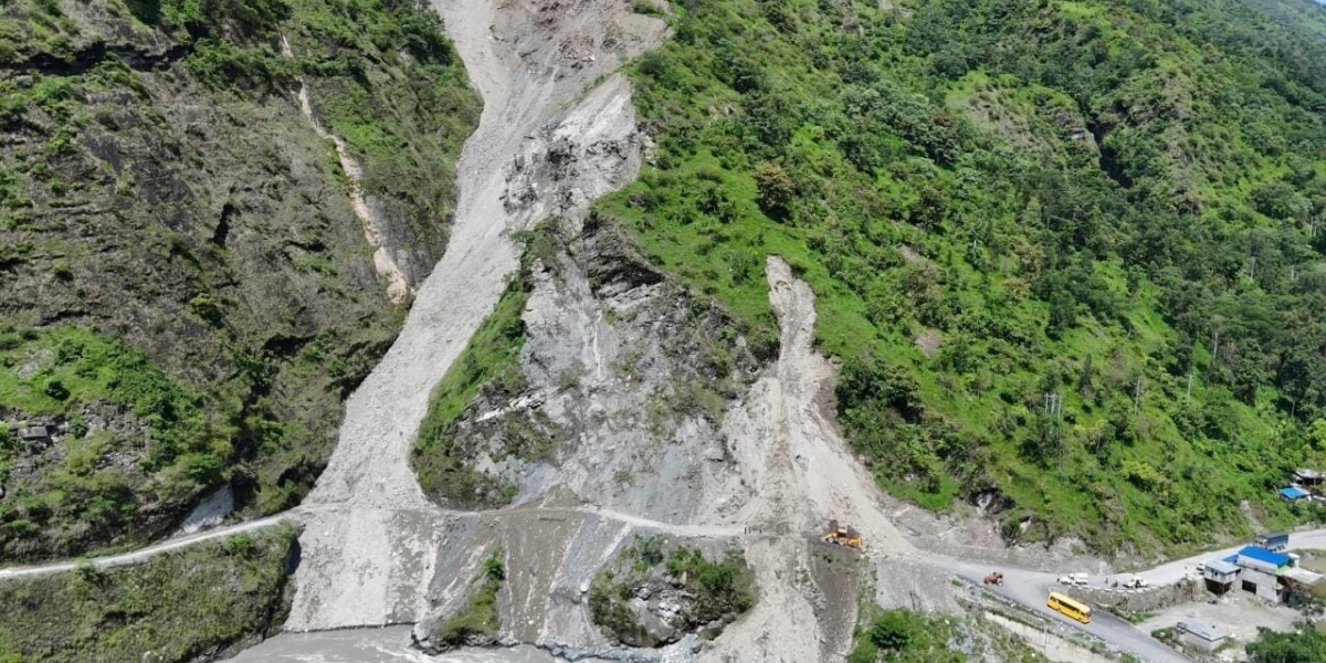 पहिरोले पश्चिम म्याग्दीको यातायात प्रभावित