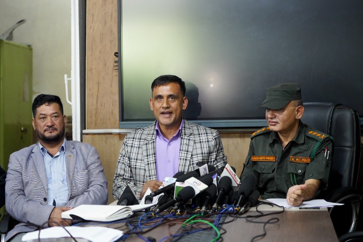 तिहारलक्षित फूल बिक्रीका लागि काठमाडौँ महानगरले तोक्यो ३२ स्थल